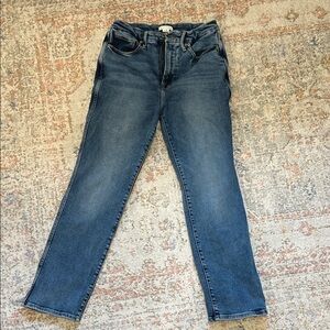 Good American Always Fits  Straight-Leg Blue Jeans